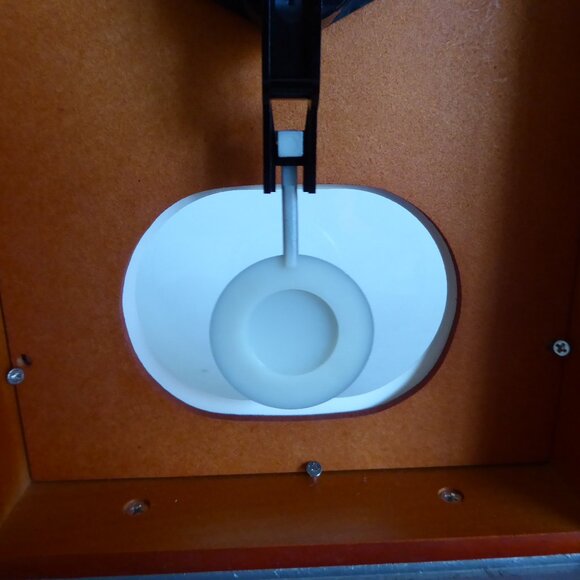 NEW IN BOX VINTAGE INFINITY BRAND 10.25" WOOD MANTEL QUARTZ CLOCK WITH PENDULUM - Picture 9 of 14